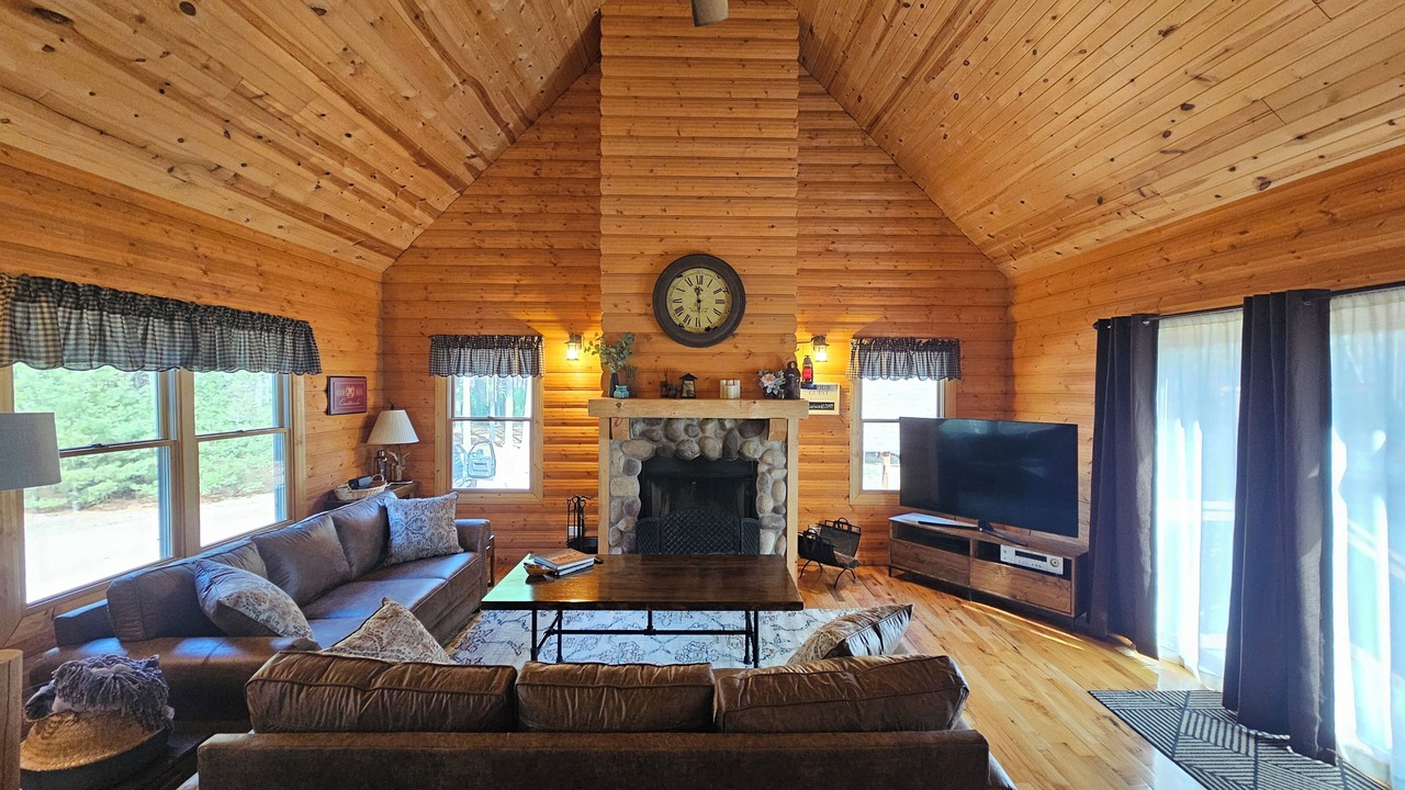 Photo of Livingroom in Adams