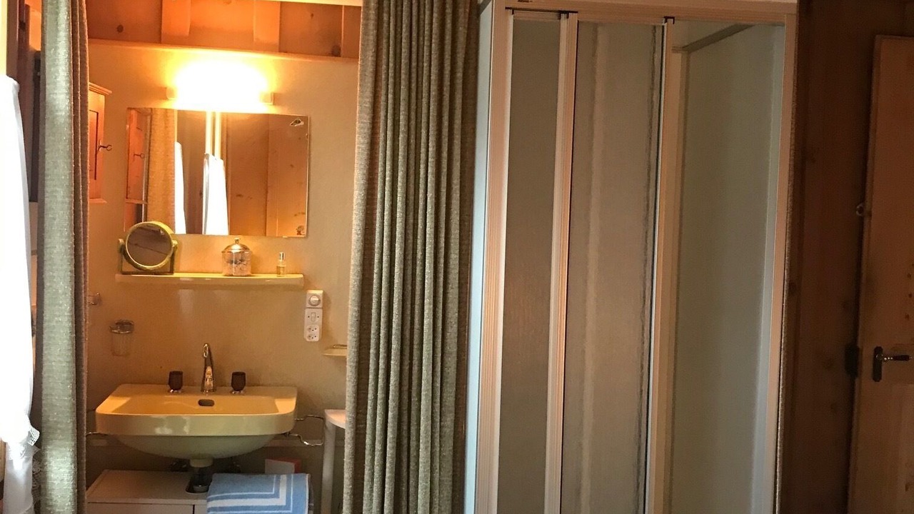 Photo of Bathroom in Leissigen