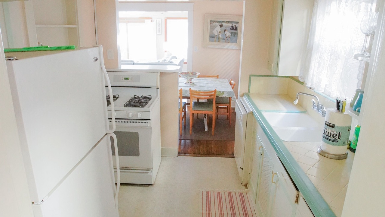Photo of Kitchen in South Mission Beach