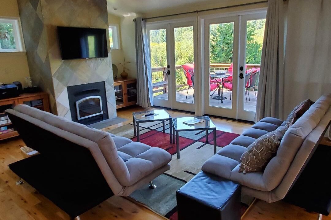 Photo of Bedroom in Guerneville