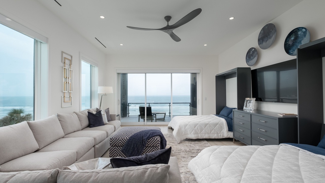 Photo of Bedroom in Crescent Beach