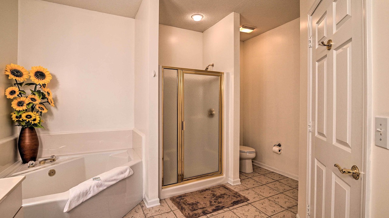Photo of Bathroom in Red Hill