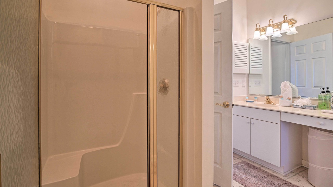 Photo of Bathroom in Red Hill