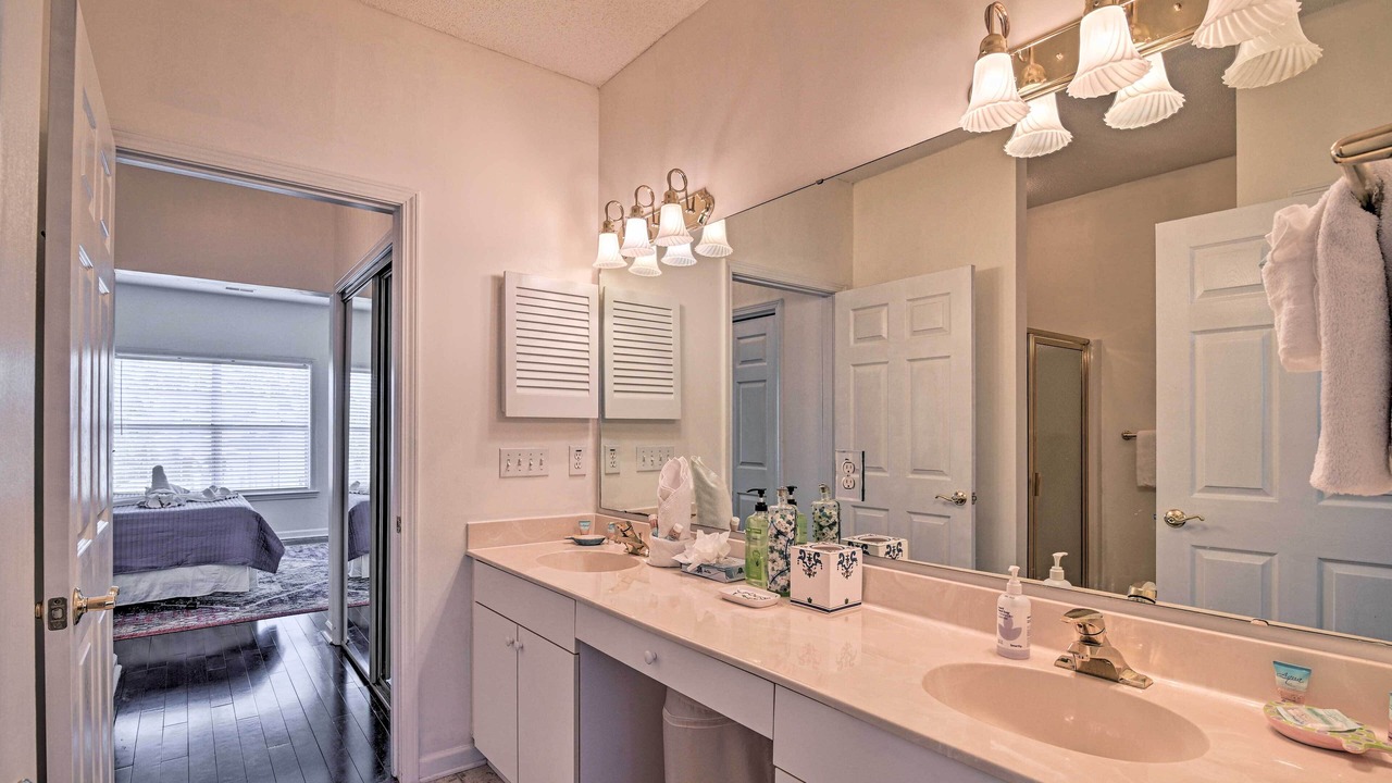 Photo of Bathroom in Red Hill