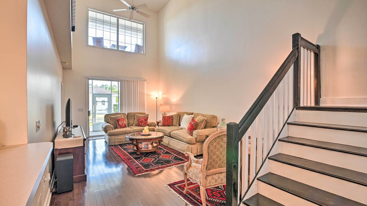 Photo of Livingroom in Red Hill