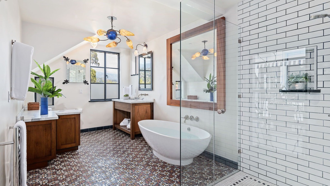 Photo of Bathroom in Laguna