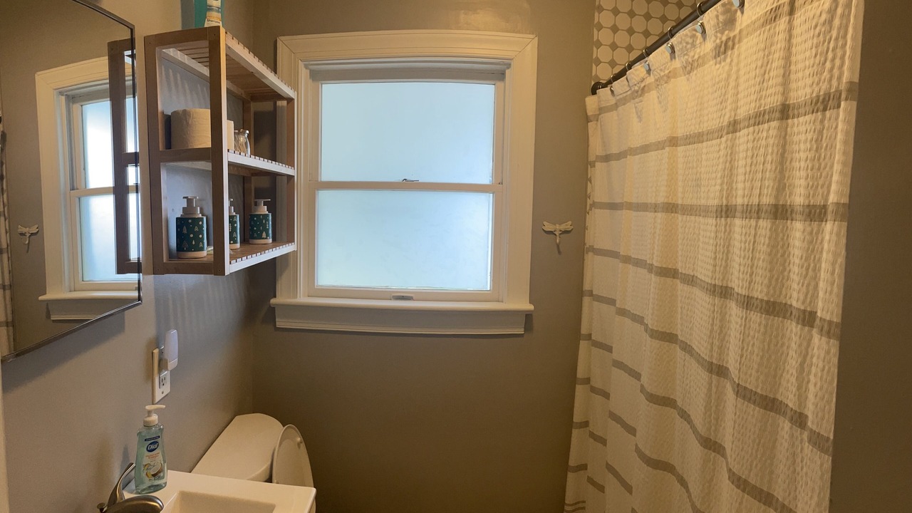 Photo of Bathroom in Chic's Beach