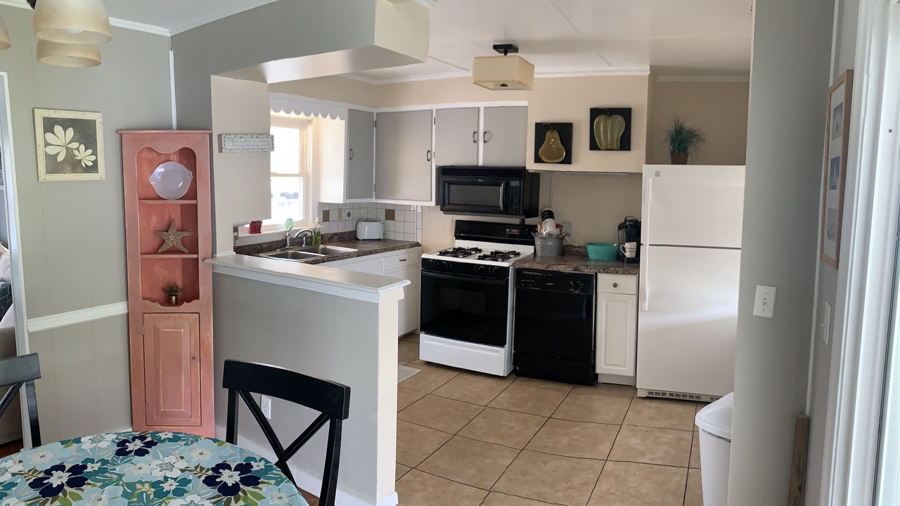 Photo of Kitchen in Chic's Beach