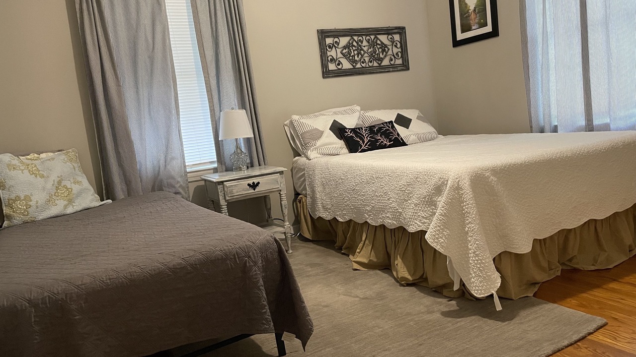 Photo of Bedroom in Chic's Beach