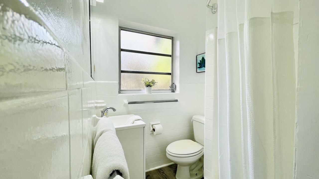Photo of Bathroom in Dolphin Isles