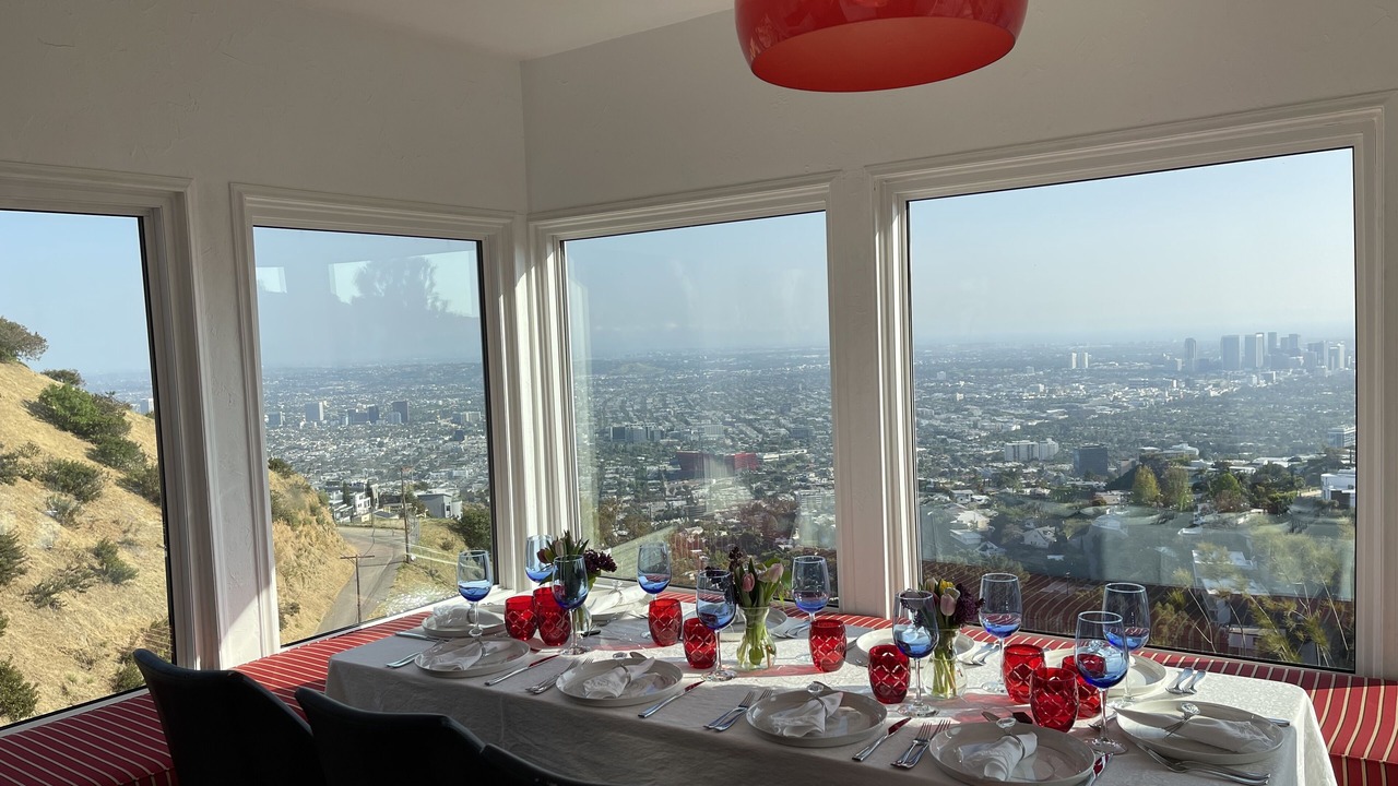 Photo of Livingroom in Hollywood Hills West