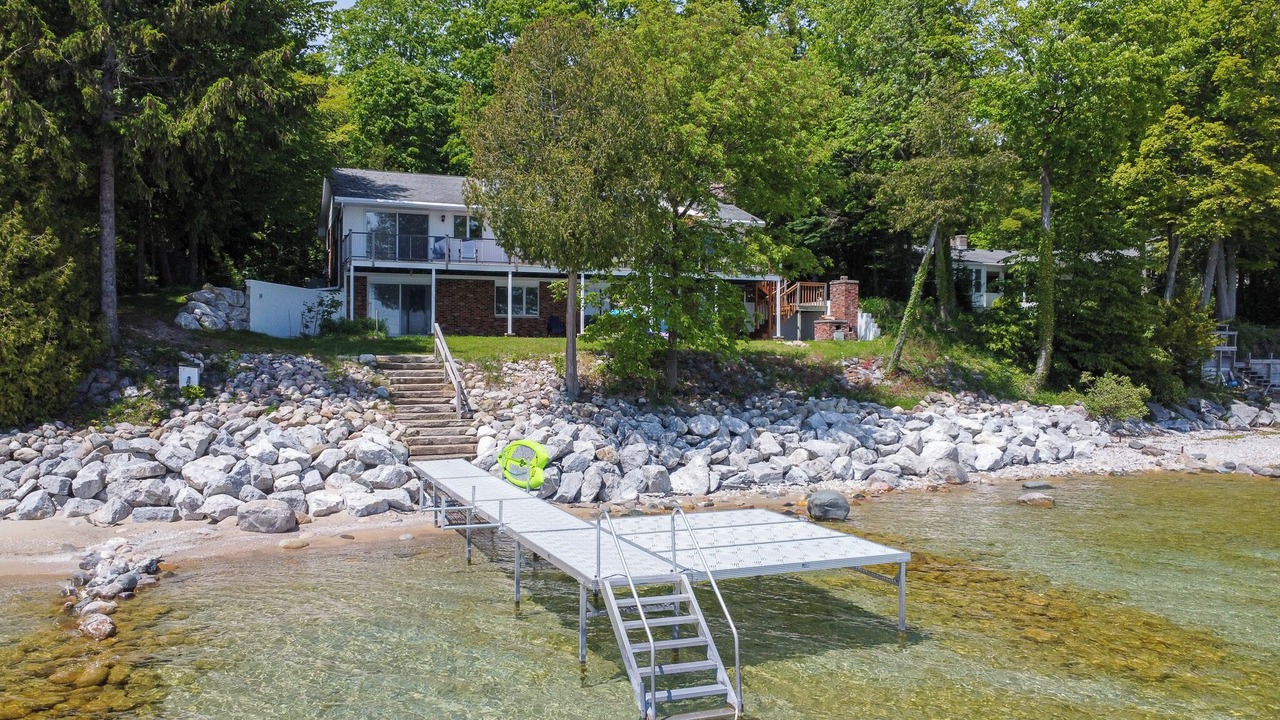 Photo of Outdoor in Suttons Bay