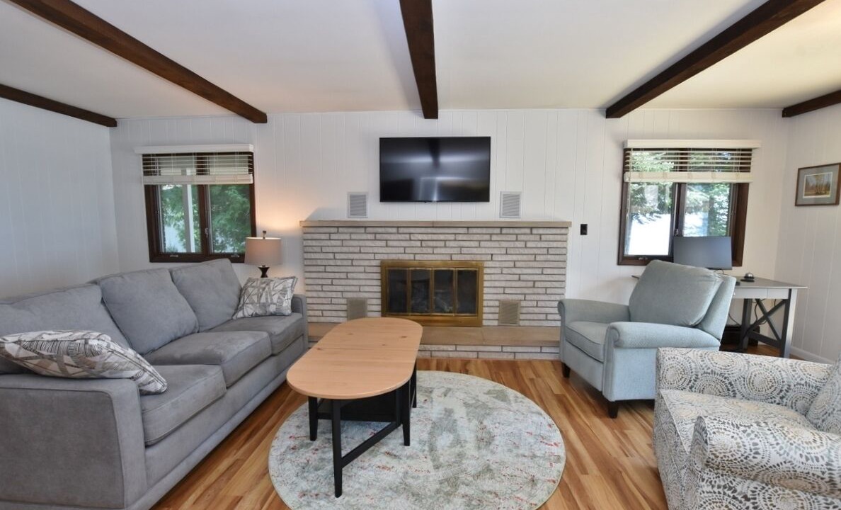 Photo of Livingroom in Suttons Bay