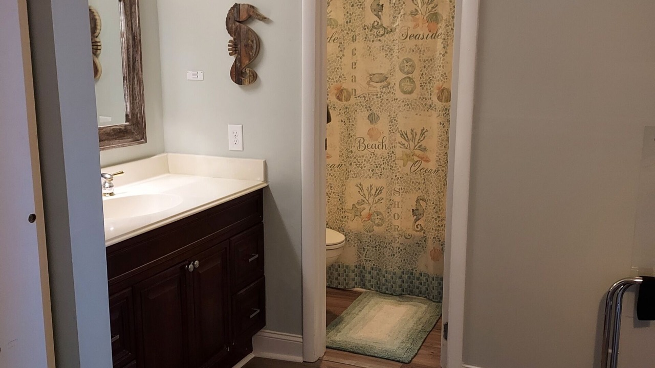 Photo of Bathroom in Beachwalk