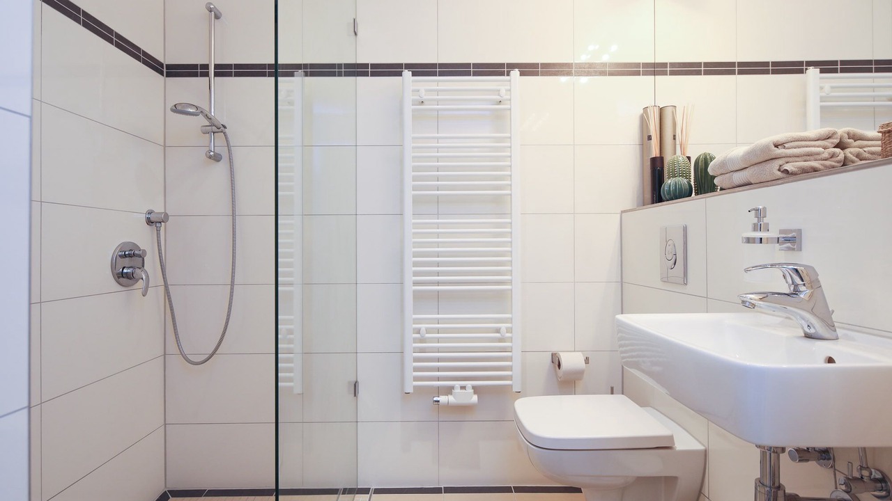 Photo of Bathroom in West Berlin Centre