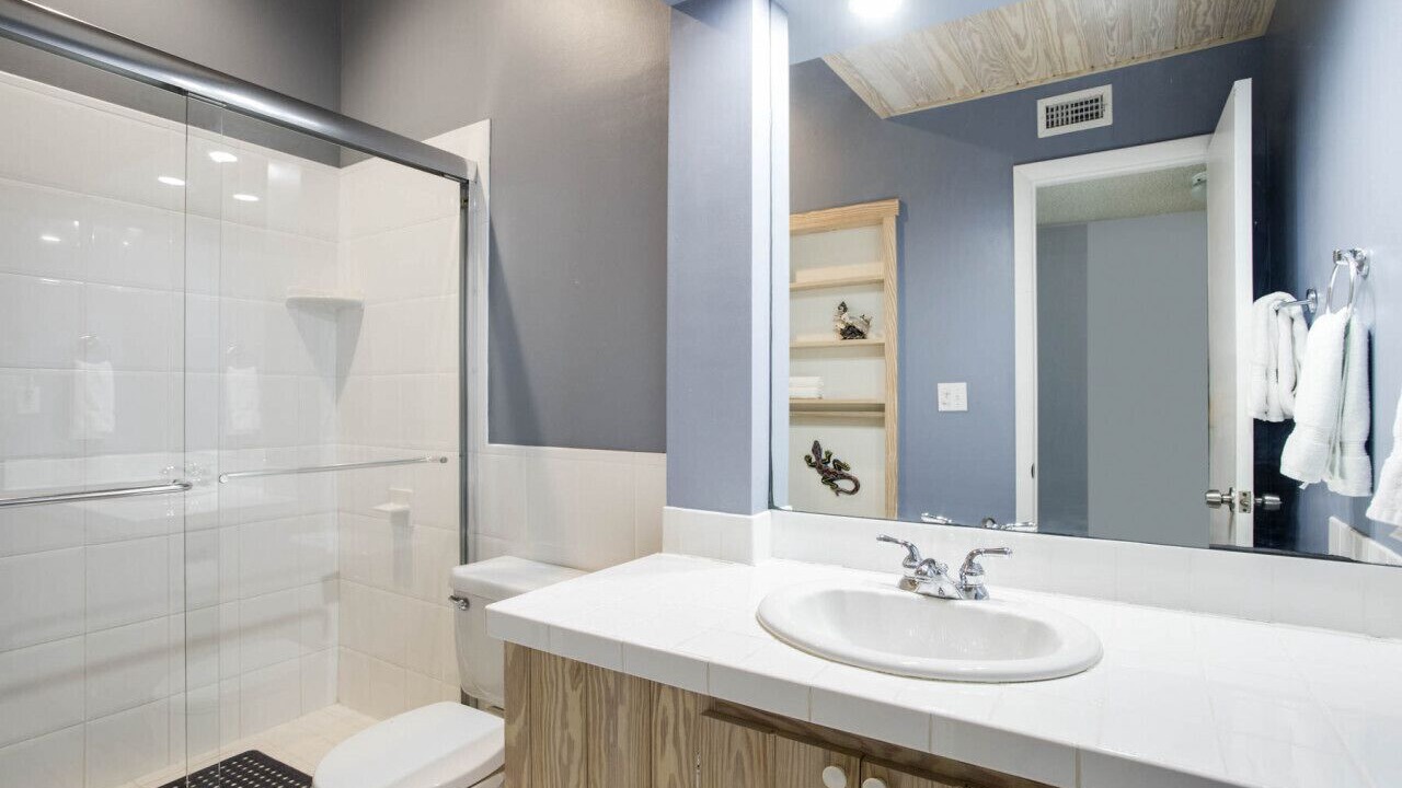 Photo of Bathroom in Islamorada