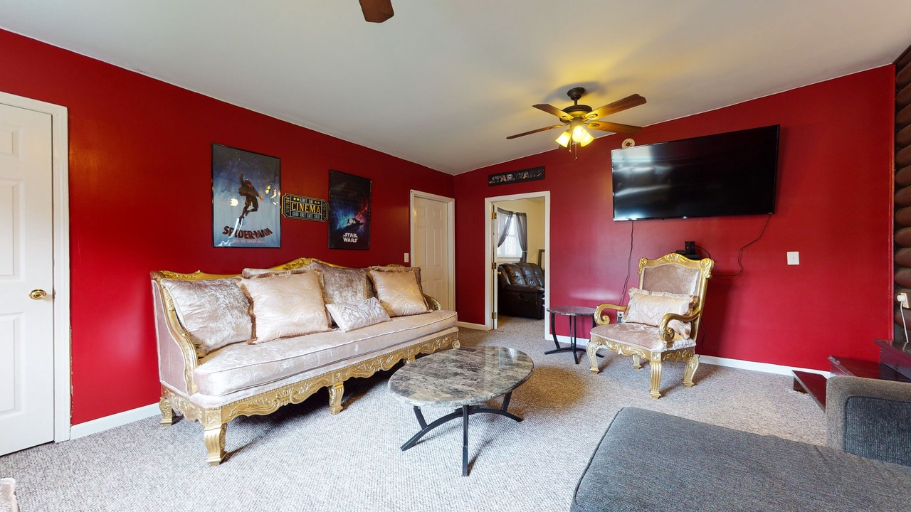 Photo of Livingroom in Oakman