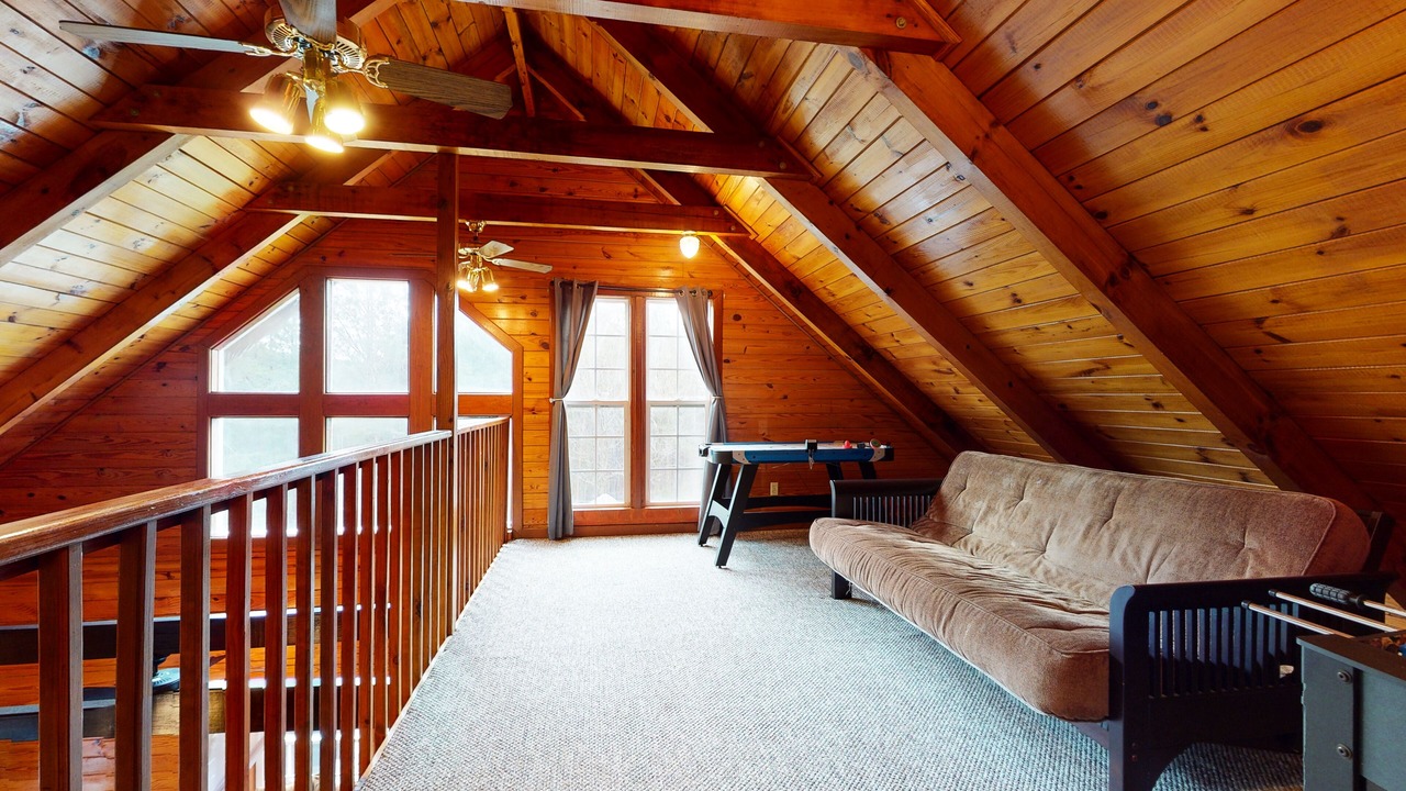 Photo of Livingroom in Oakman