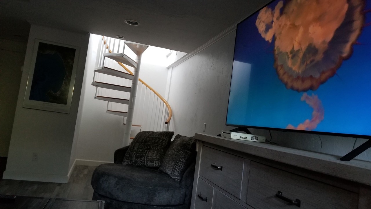 Photo of Livingroom in Downtown Monterey
