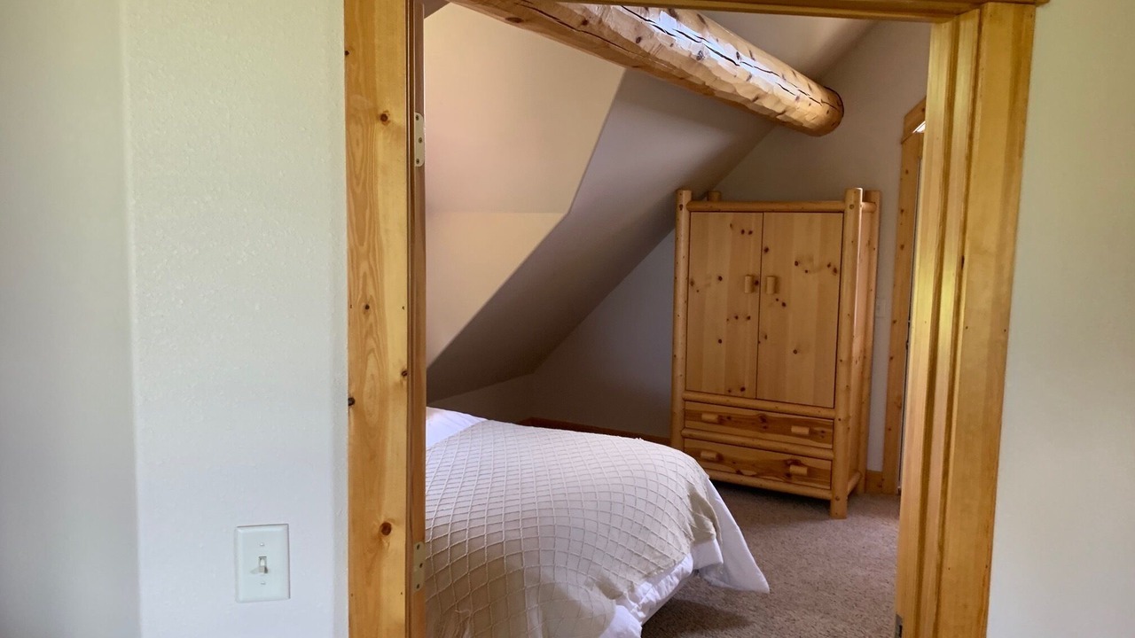 Photo of Bedroom in Star Valley Ranch