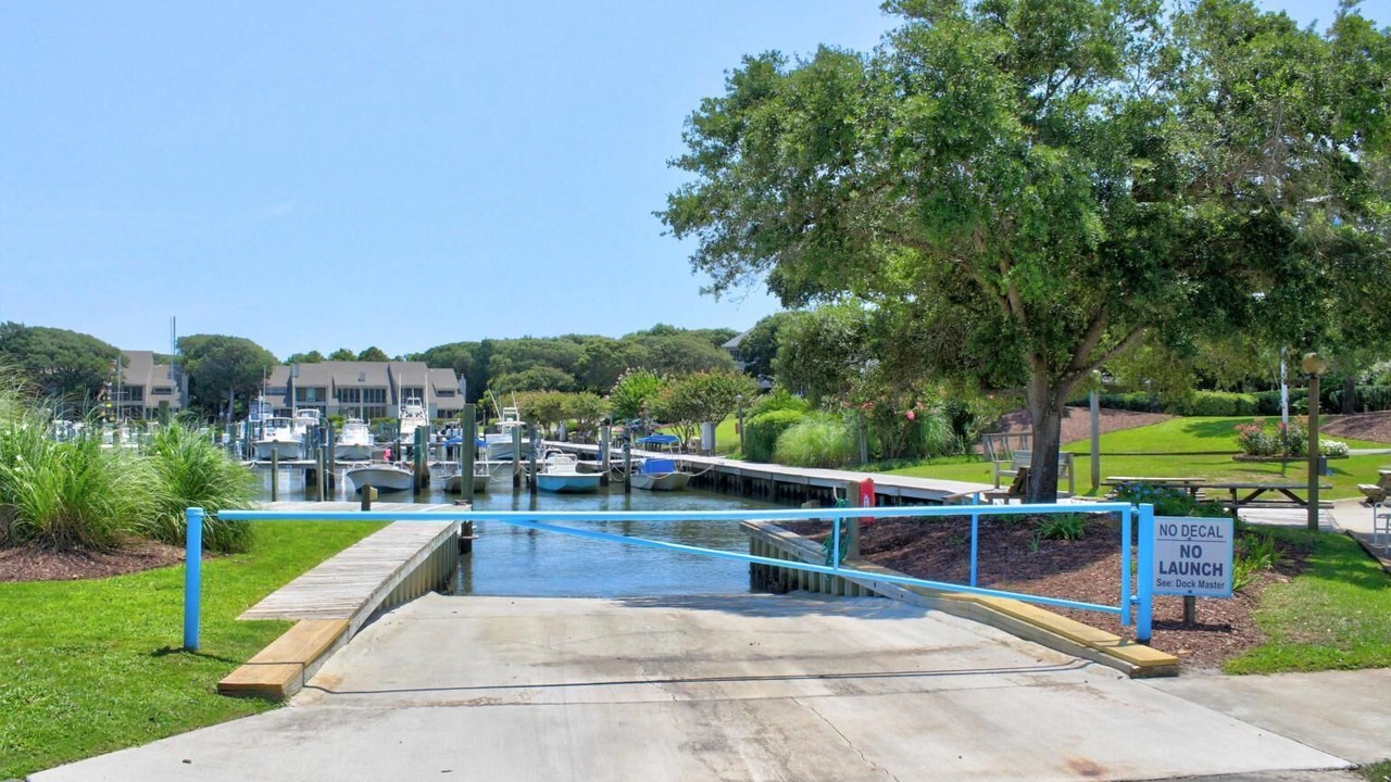 Photo of Others in Pine Knoll Shores