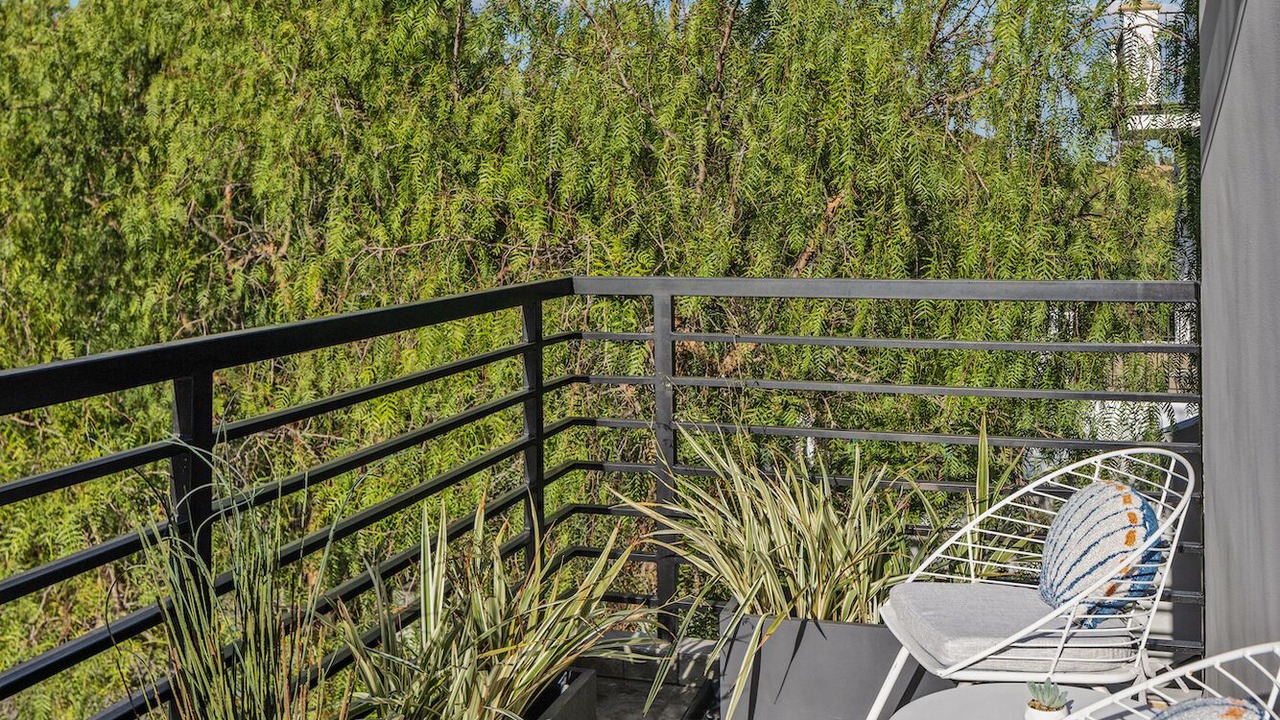 Photo of Patio Balcony in Hollywood Hills