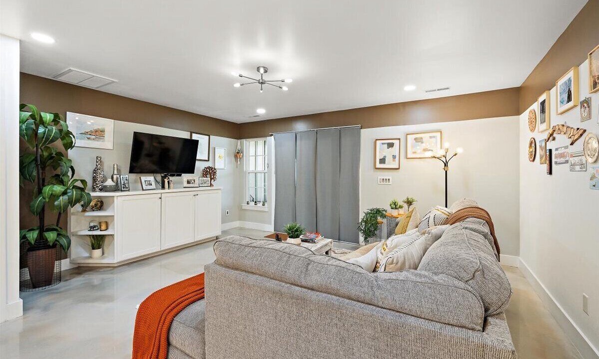 Photo of Livingroom in North Charleston