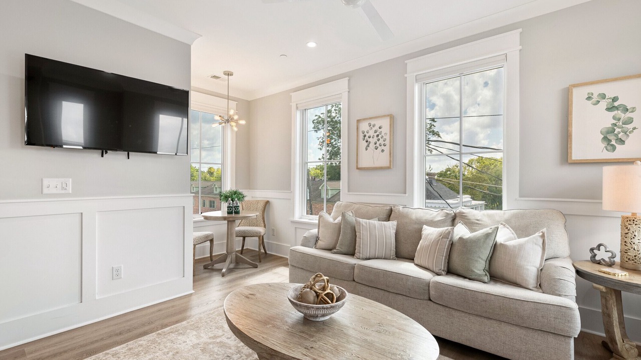 Photo of Livingroom in Westside