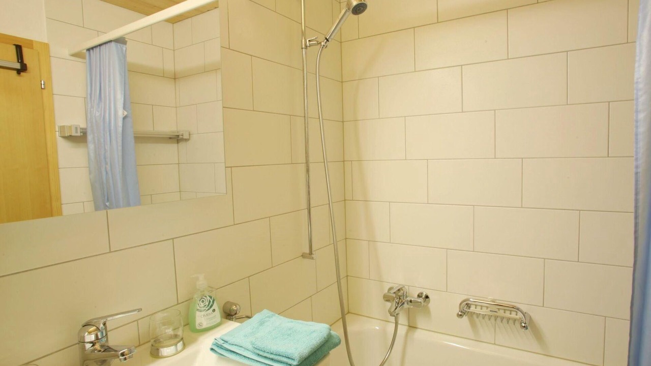 Photo of Bathroom in Zweisimmen