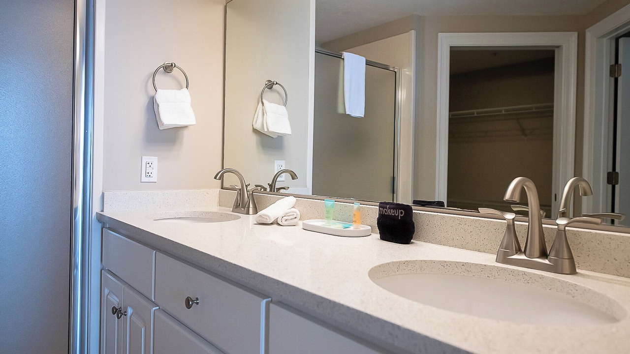 Photo of Bathroom in Lower Grand Lagoon