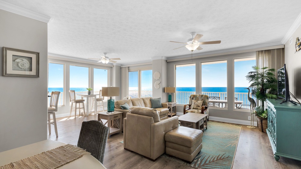 Photo of Livingroom in Lower Grand Lagoon