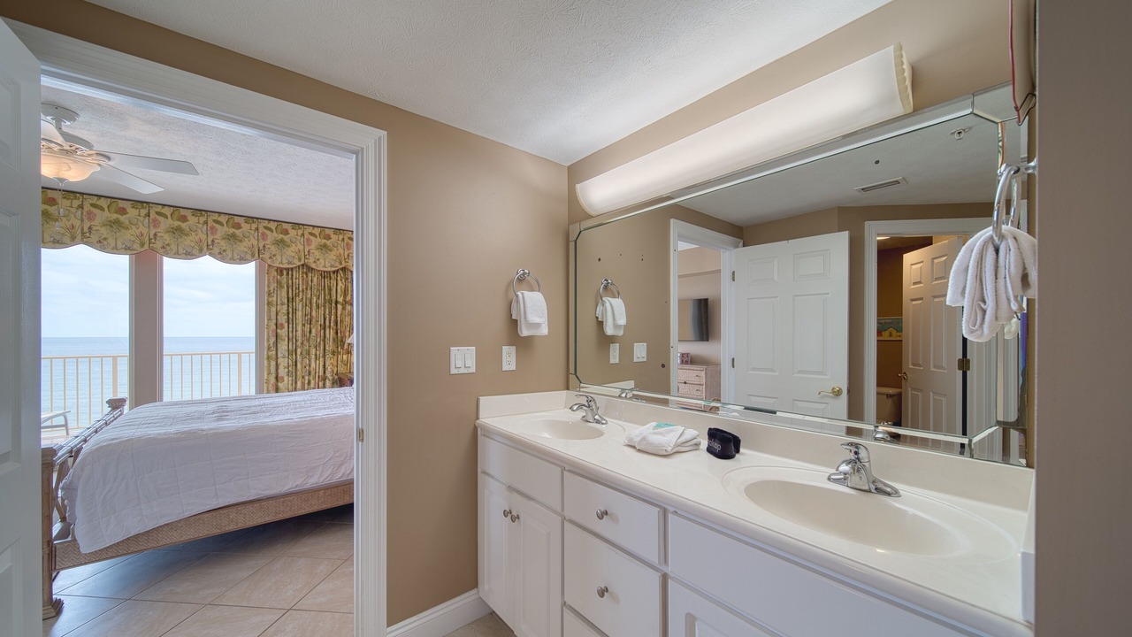 Photo of Bathroom in Lower Grand Lagoon
