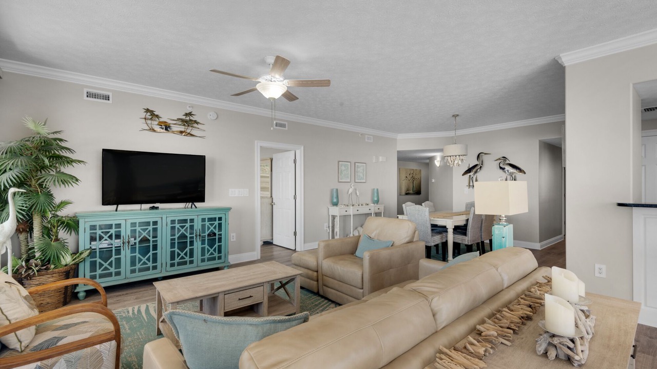 Photo of Livingroom in Lower Grand Lagoon