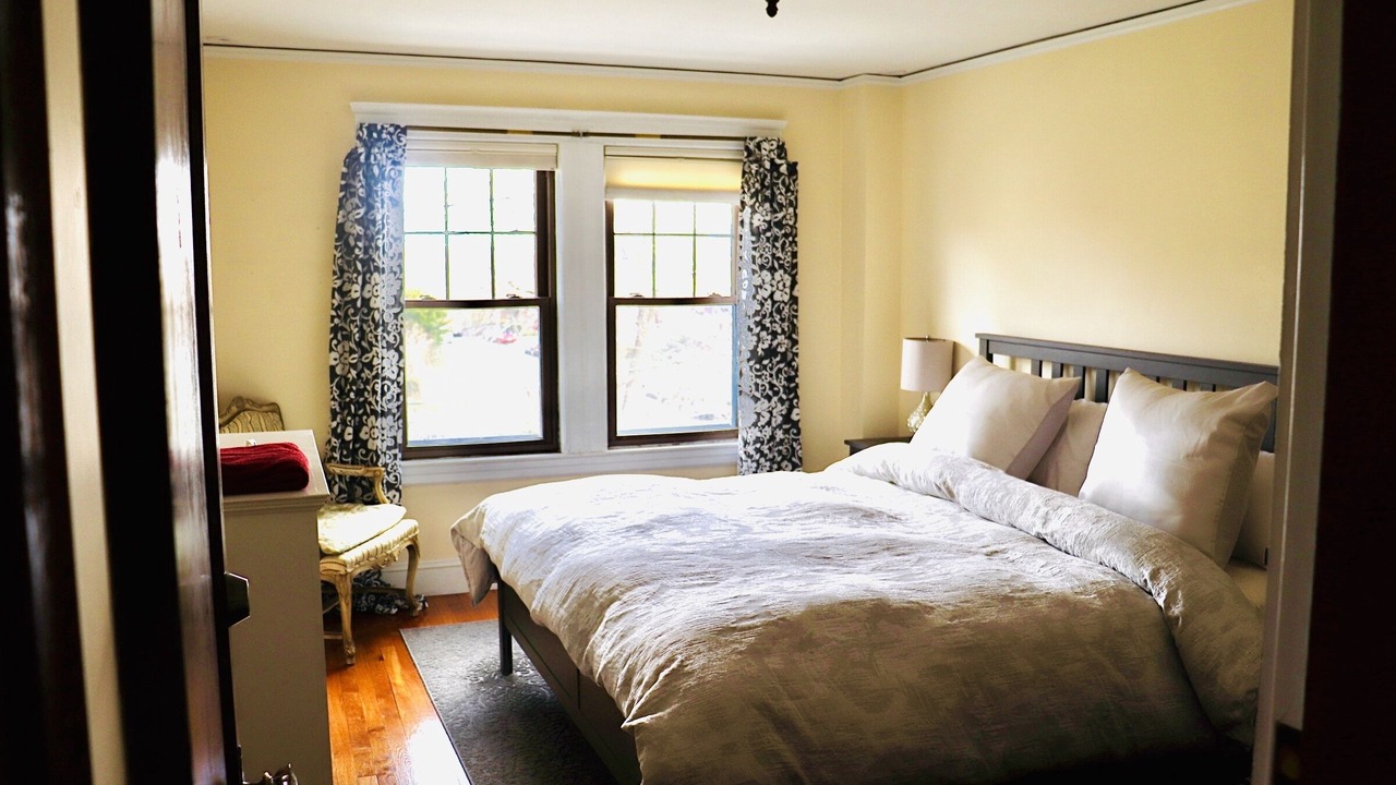 Photo of Bedroom in Oak Square