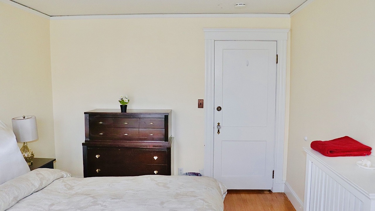 Photo of Bedroom in Oak Square