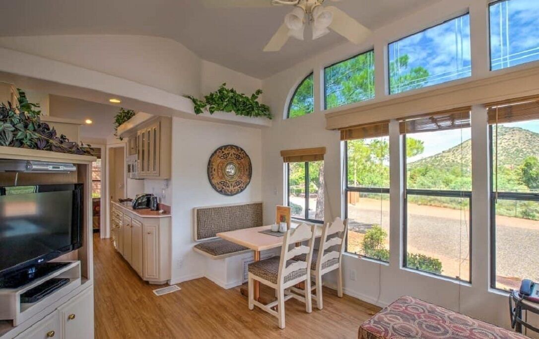 Photo of Livingroom in West Sedona