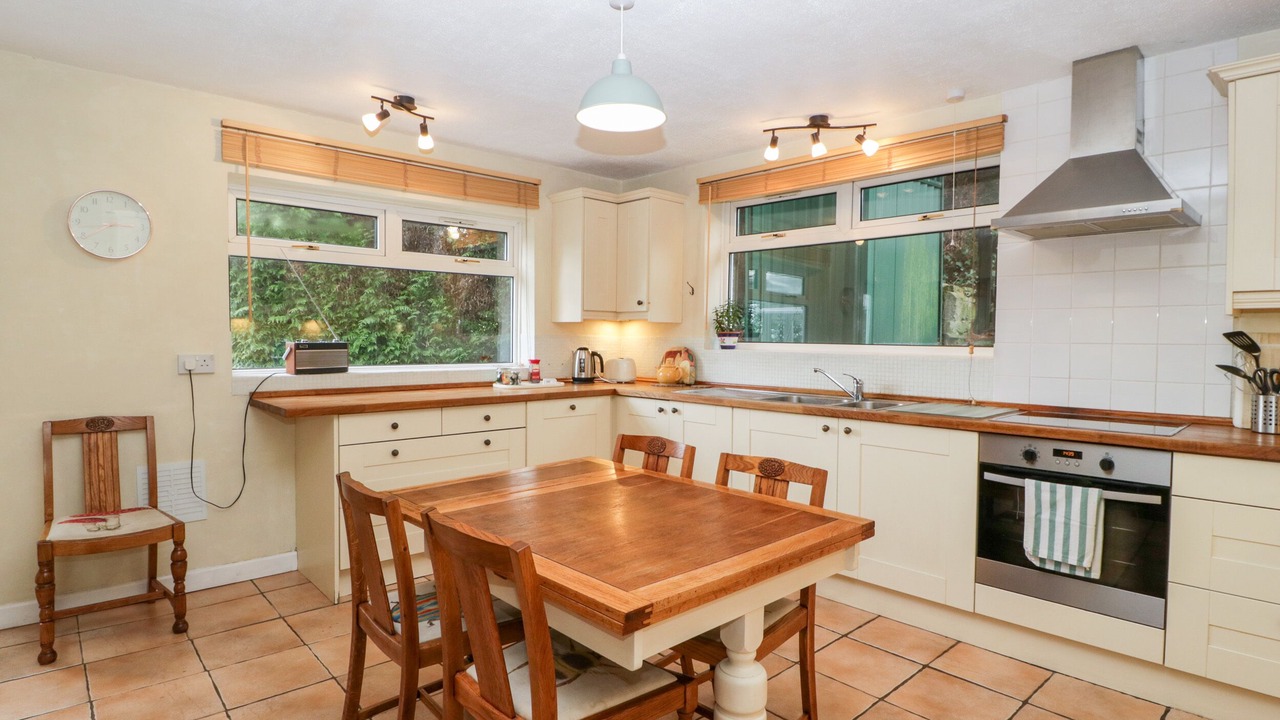 Photo of Kitchen in Lydney