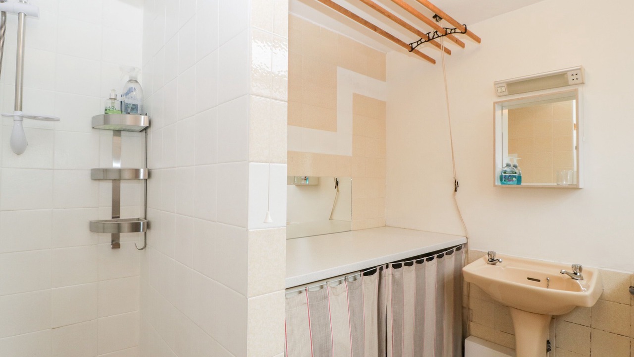 Photo of Bathroom in Lydney