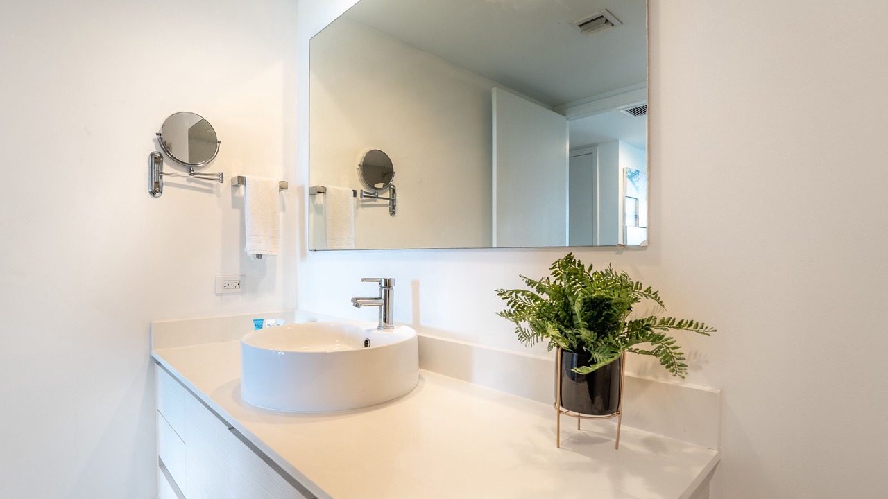 Photo of Bathroom in Hallandale Beach