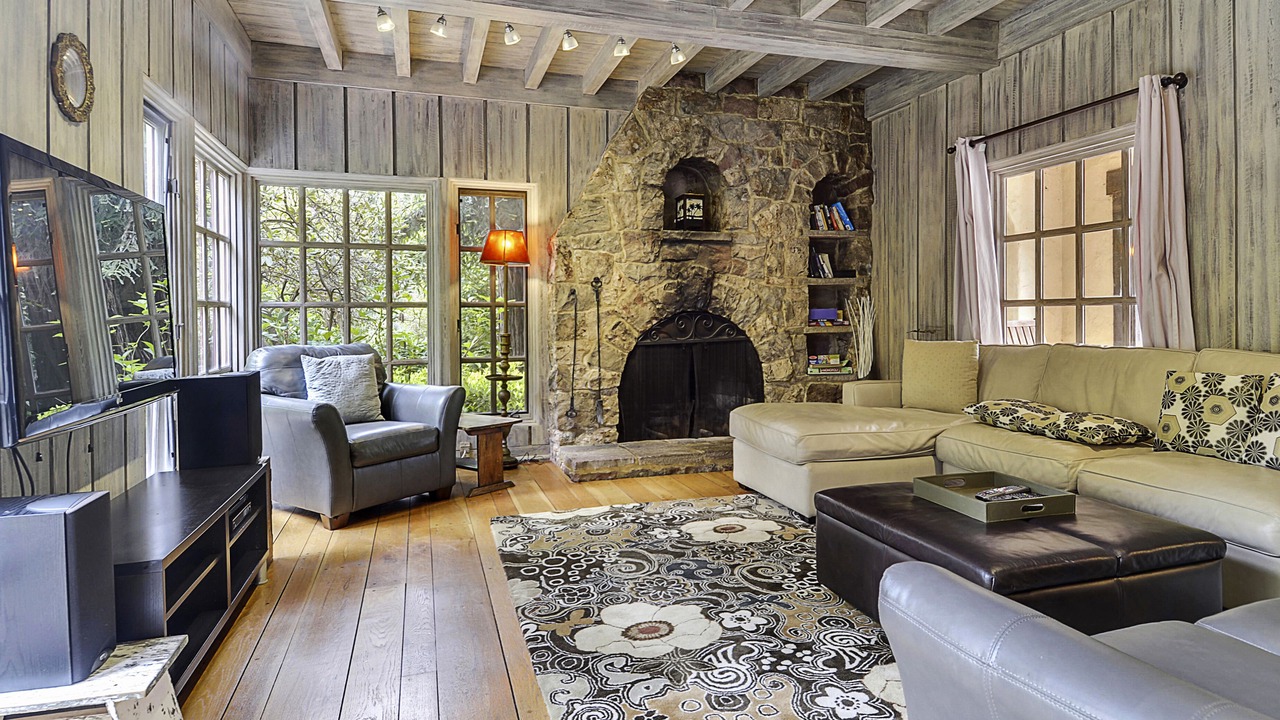 Photo of Livingroom in Guerneville