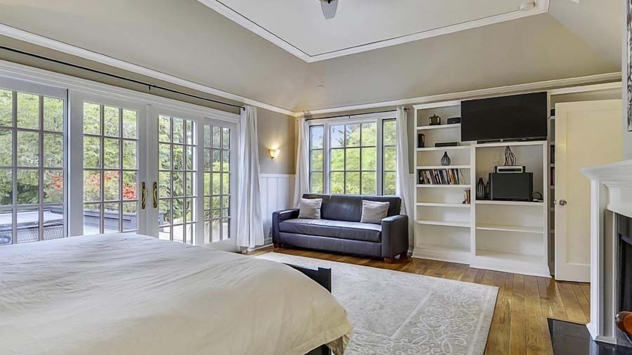 Photo of Bedroom in Guerneville