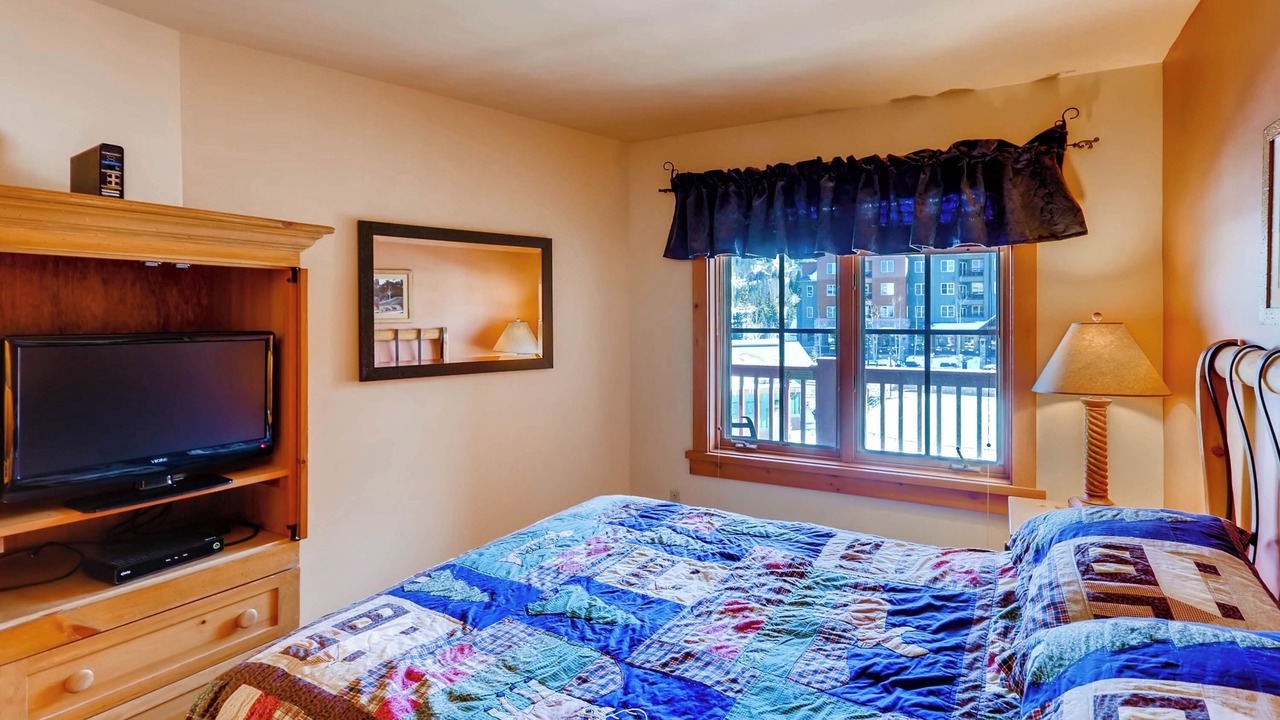 Photo of Bedroom in River Run