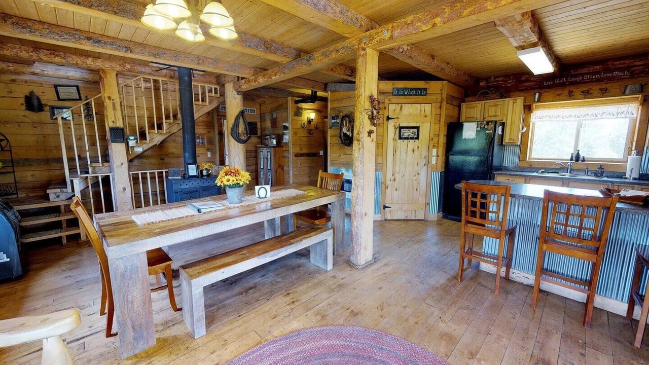 Photo of Livingroom in Monticello