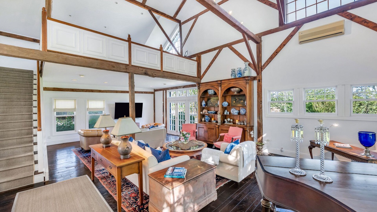 Photo of Others in Bridgehampton