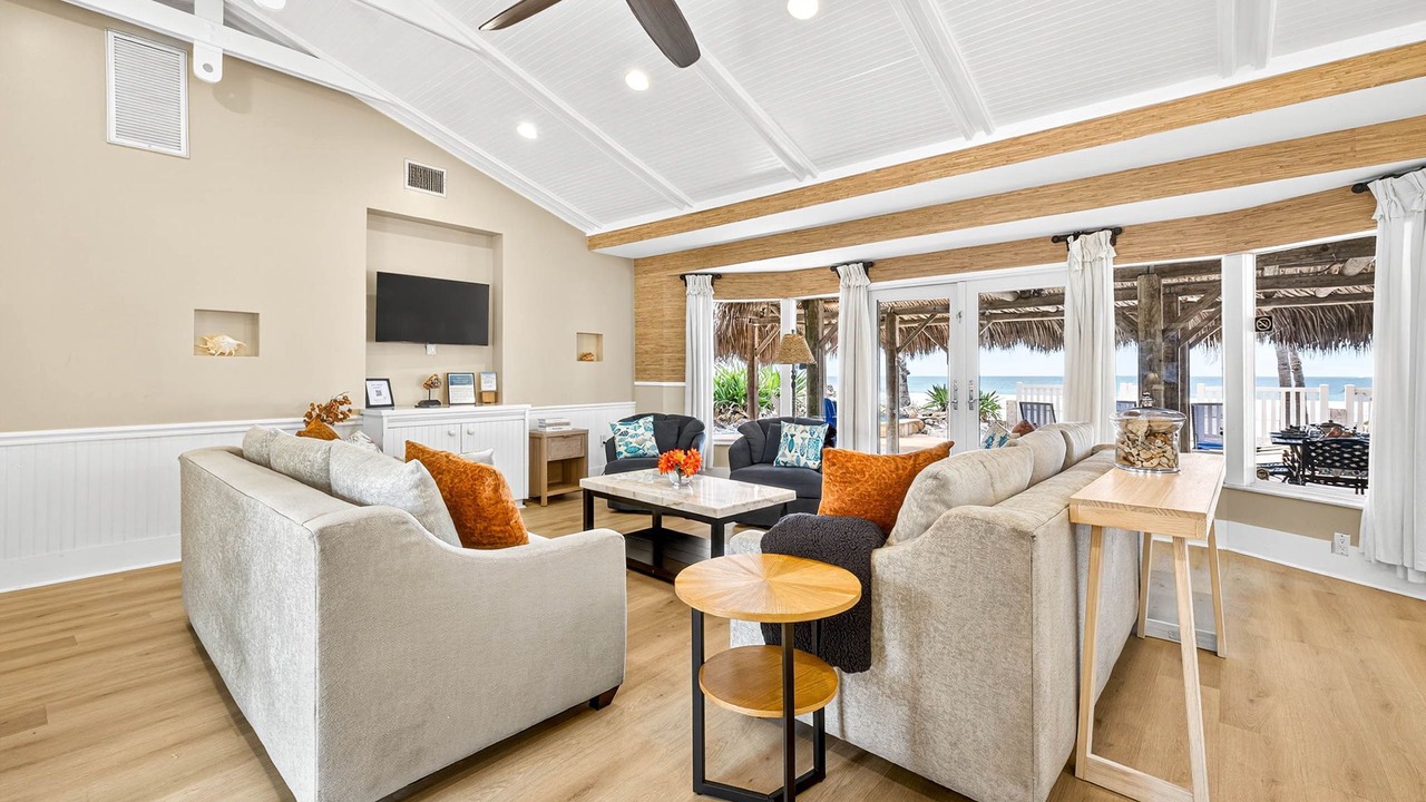 Photo of Livingroom in Clearwater Beach