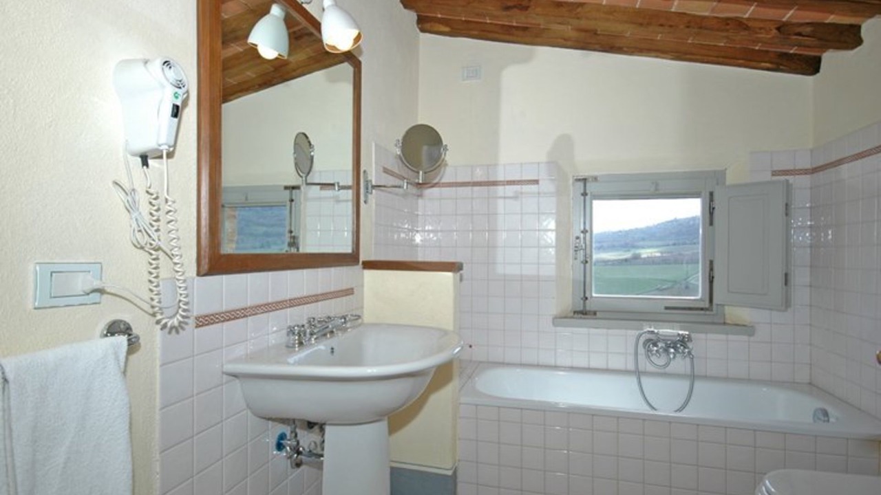 Photo of Bathroom in Montalcino