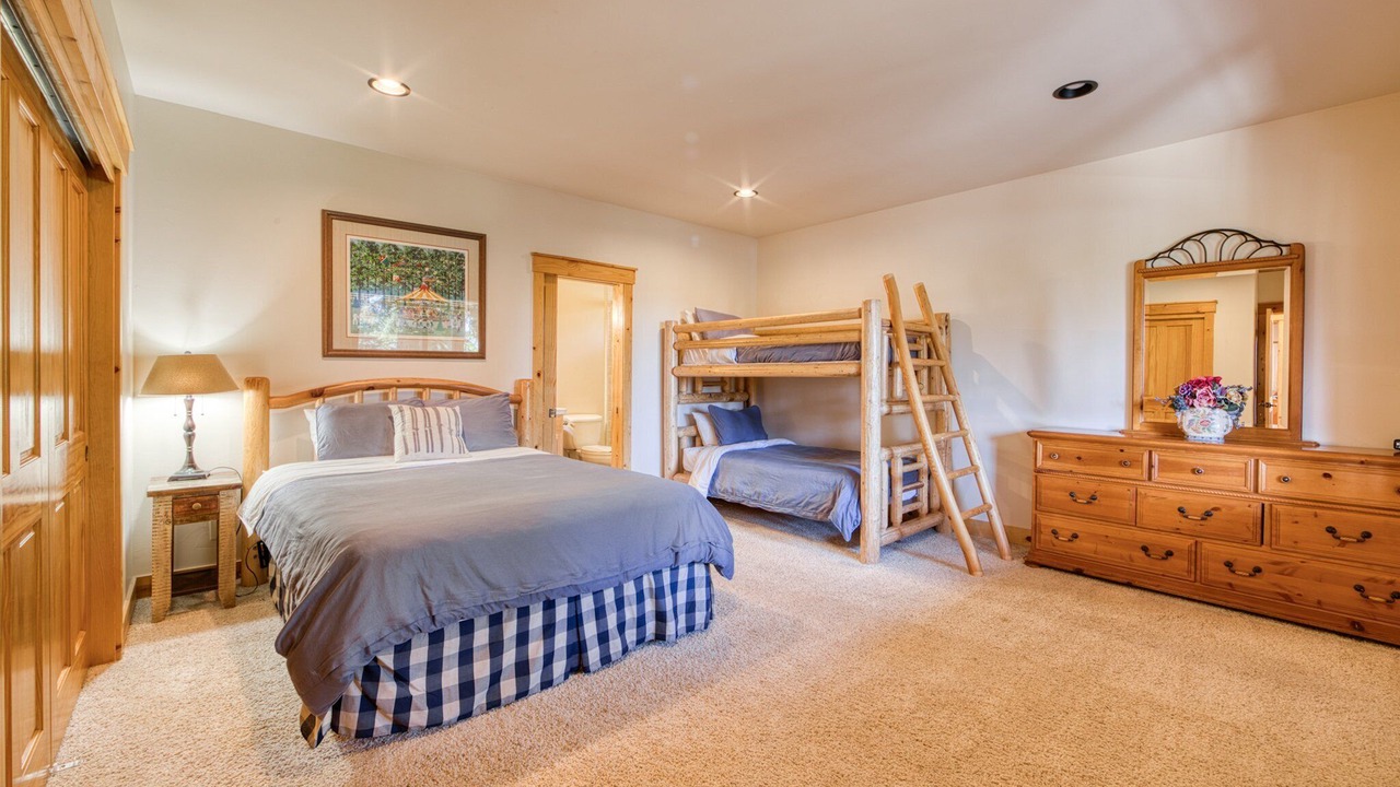 Photo of Bedroom in Tahoe Vista