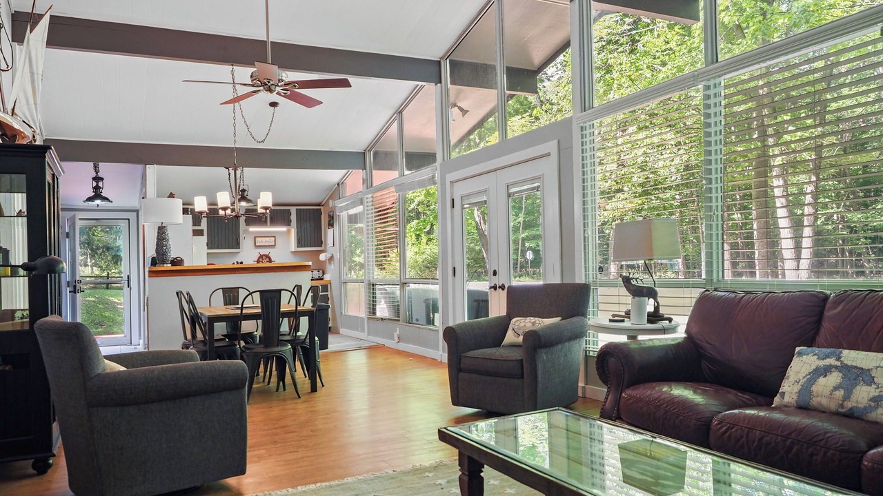 Photo of Livingroom in Charlevoix