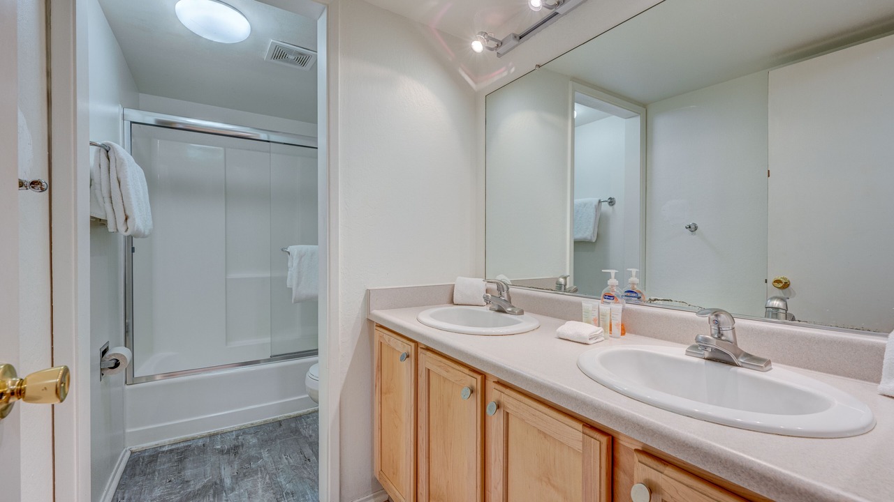 Photo of Bathroom in Carnelian Woods