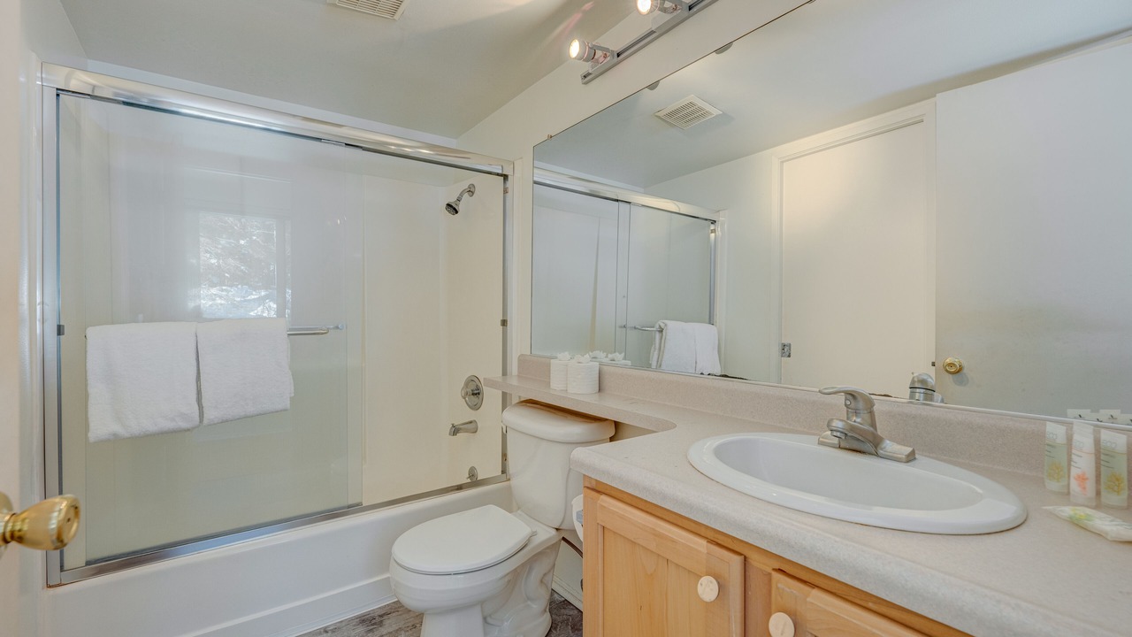 Photo of Bathroom in Carnelian Woods